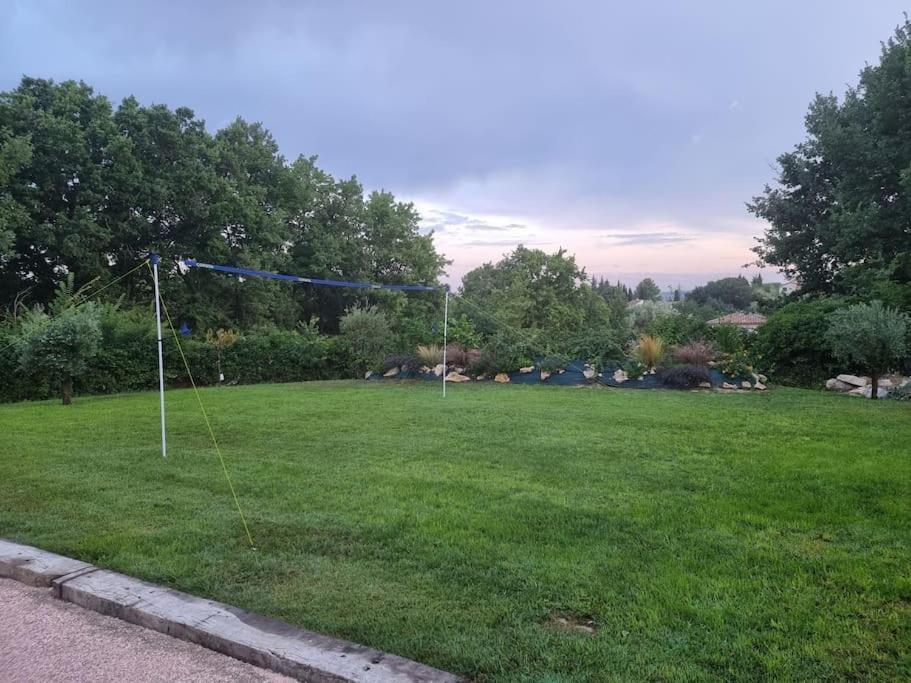 Une Oasis Au Pays De Cezanne Aix-en-Provence Buitenkant foto
